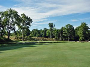 The Golf Club 6th Approach